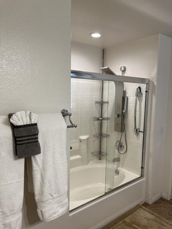 Vic'S 3 Bedroom 4Beds & Pool Centrally Located! 라스베이거스 외부 사진